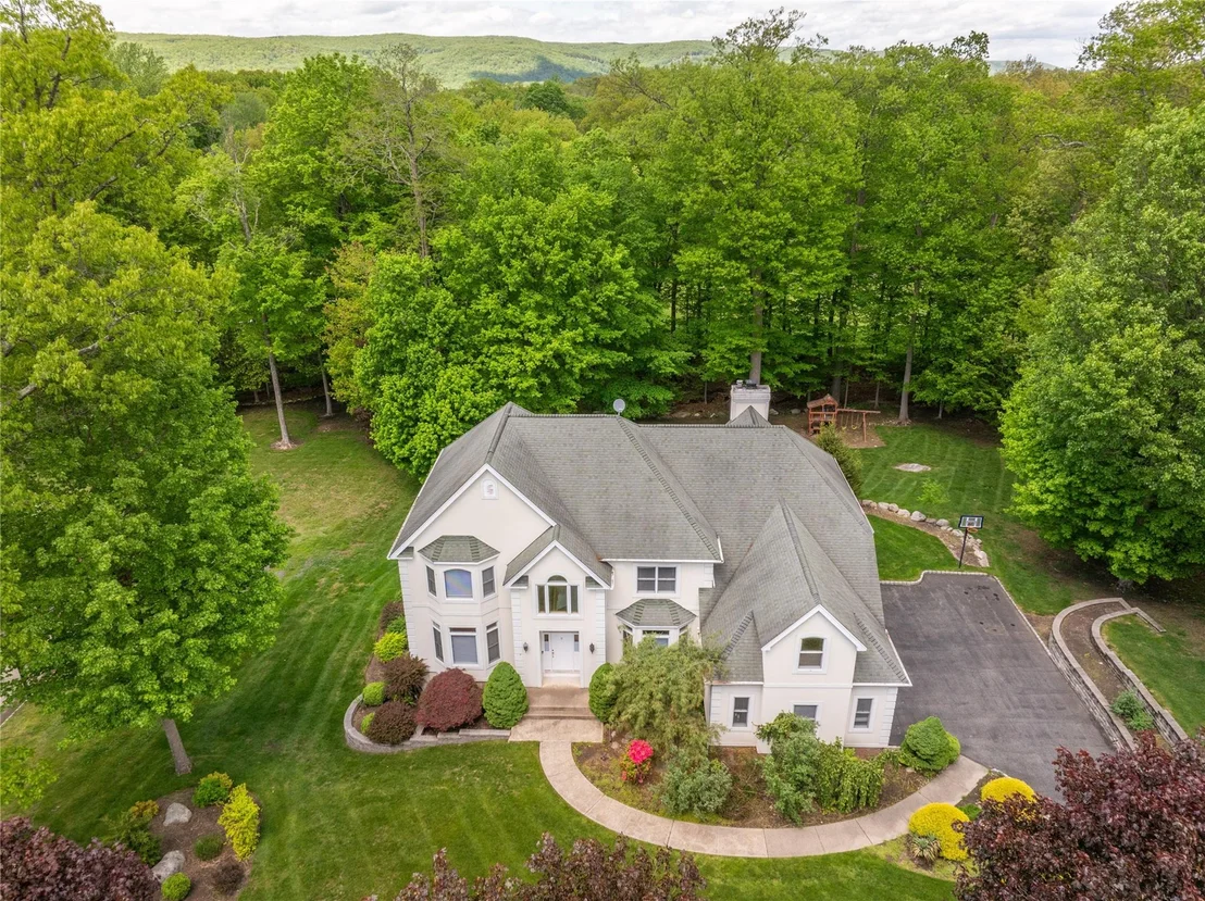 Photo of 9 Golf Course Drive