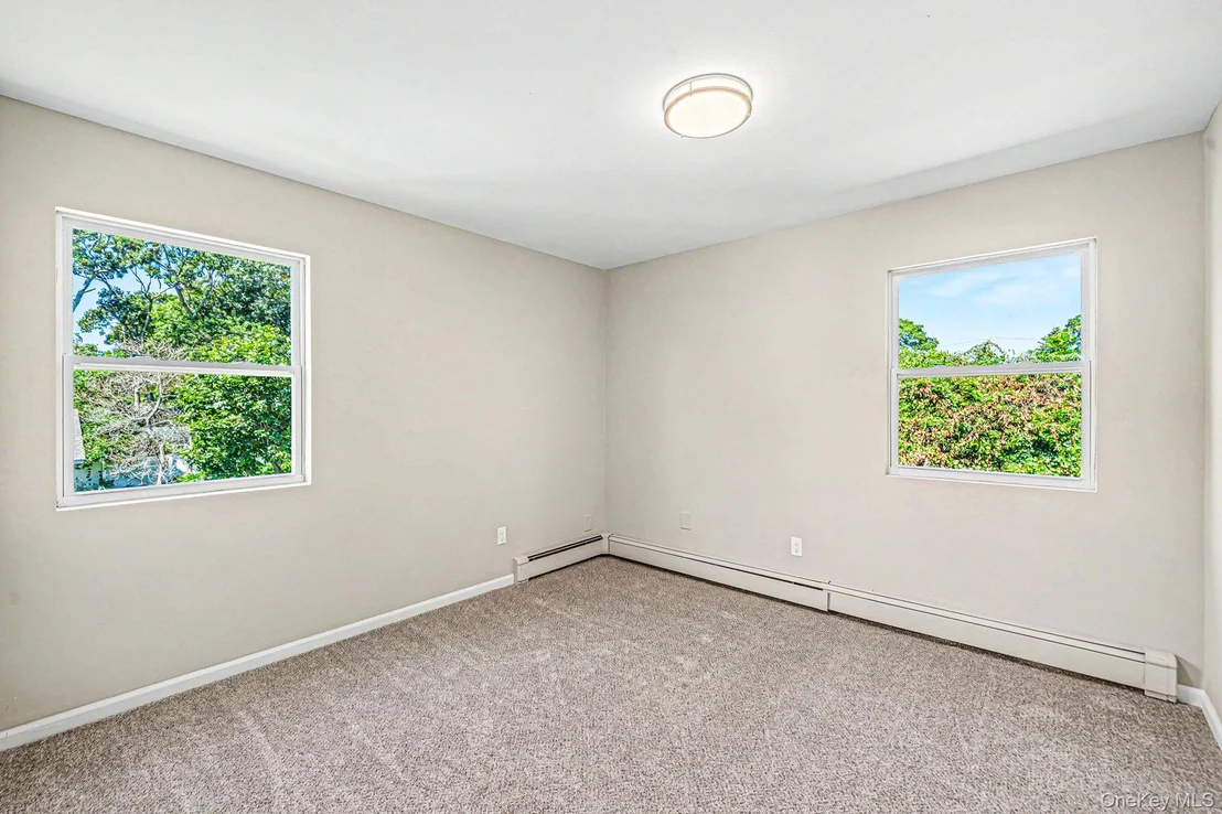 Photo of 35 Lombardy Drive