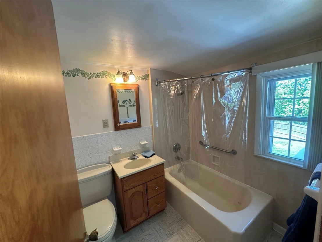 Photo of 8 Van Siclen Drive
