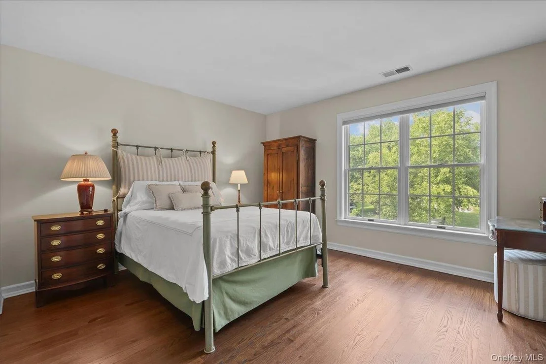 Photo of 18 Brookview Drive