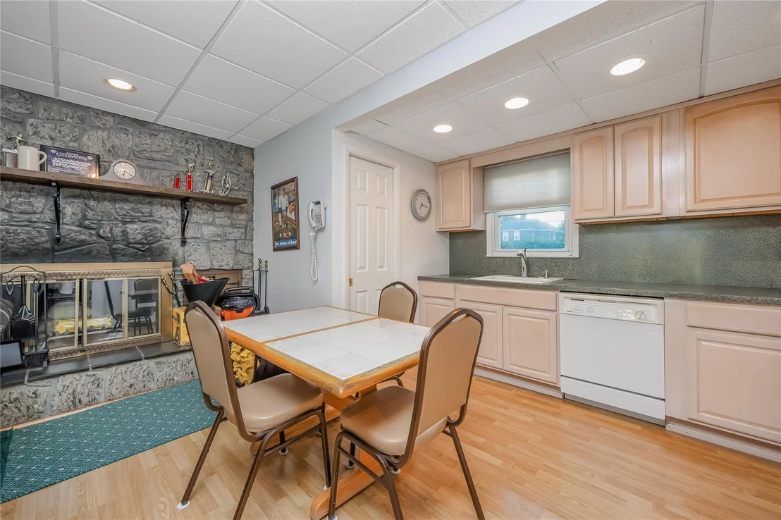 Photo of 287 Cedar Avenue