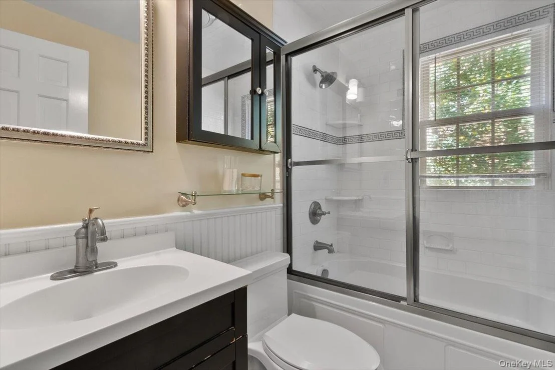 Photo of 150 Parkview Place