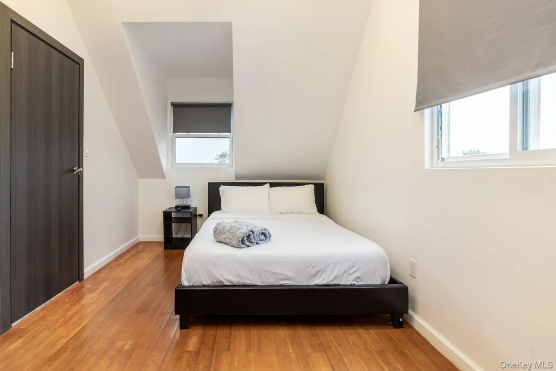 Photo of 200 Clocks Boulevard