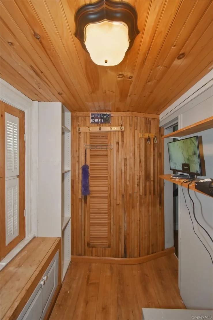 Photo of 3855 Carpenter Avenue