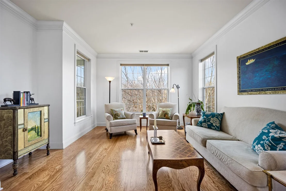 Photo of 134 Regency Drive