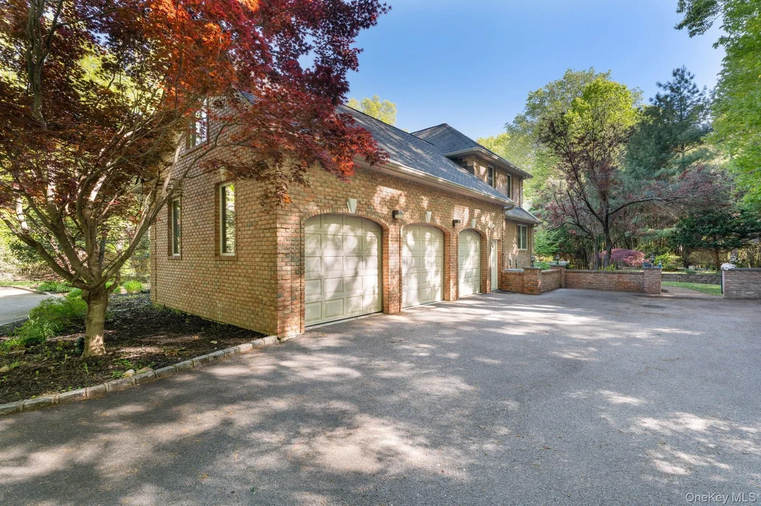 Photo of 2 Spring Hill Road