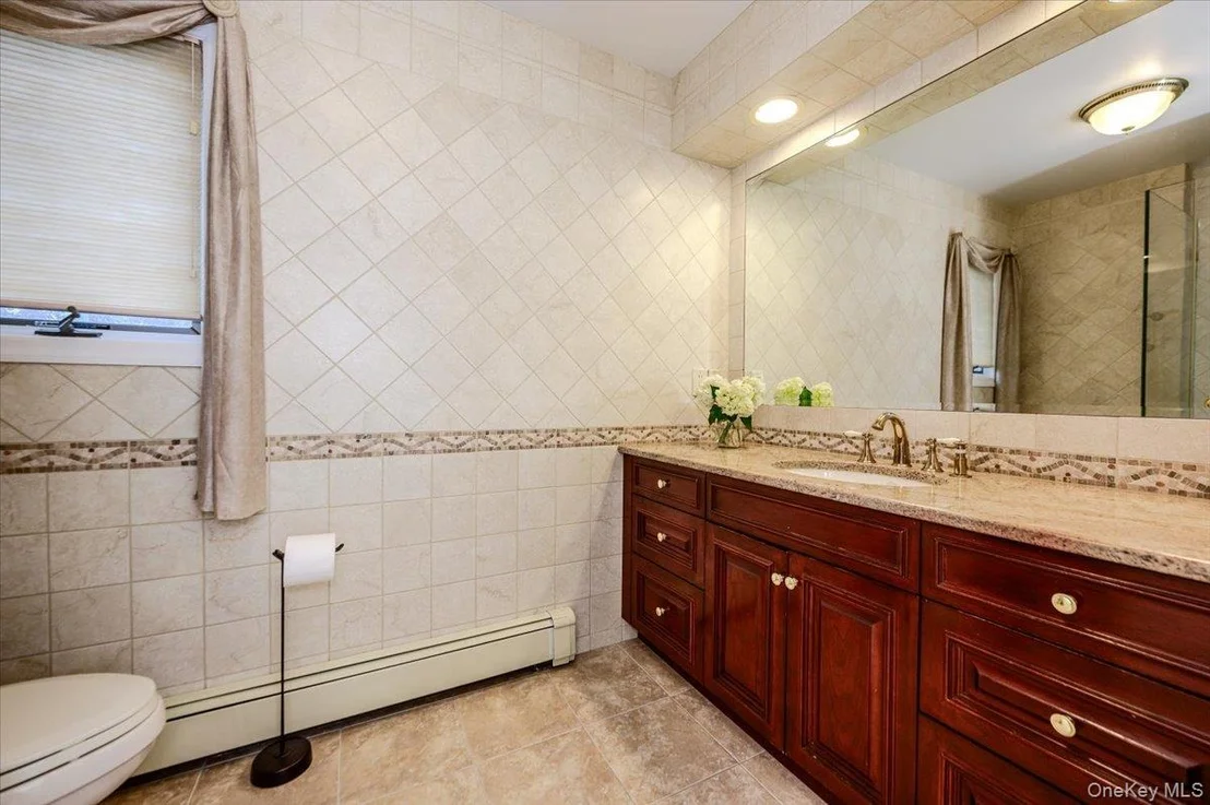 Photo of 150 Harborview Drive