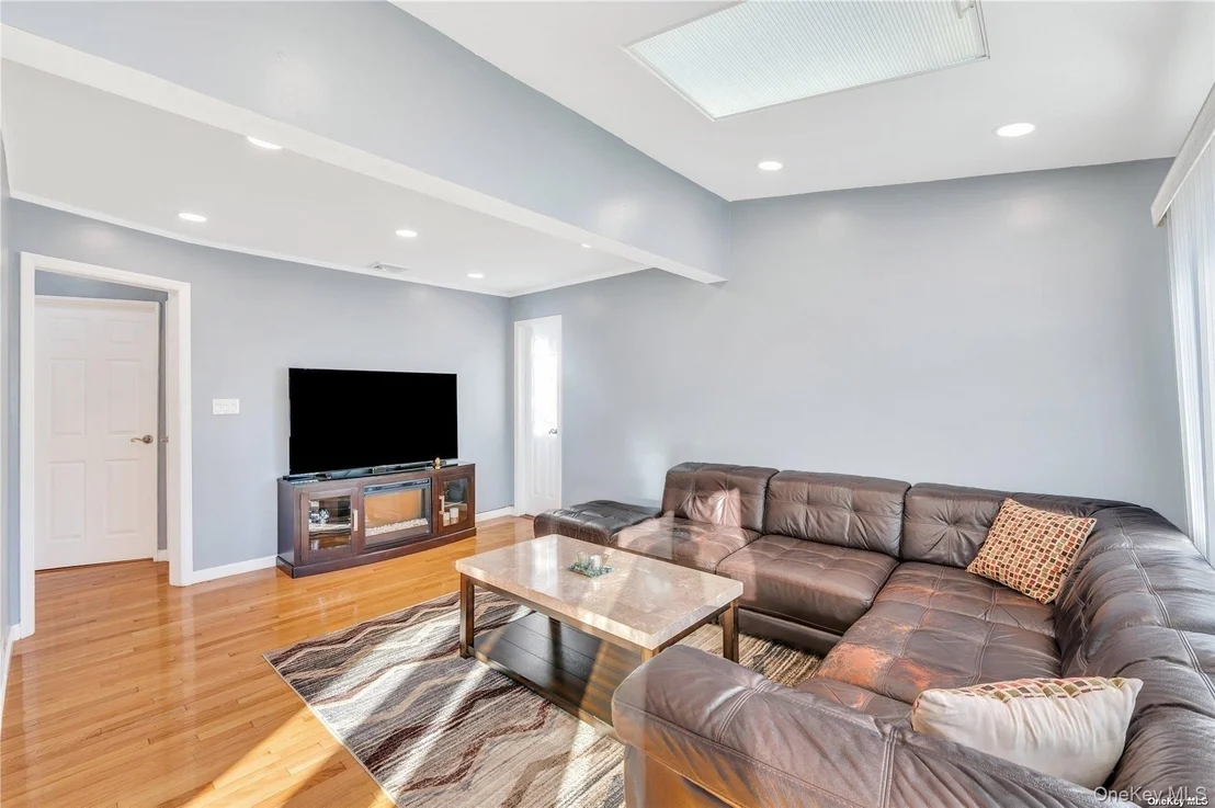 Photo of 7 Hicks Circle