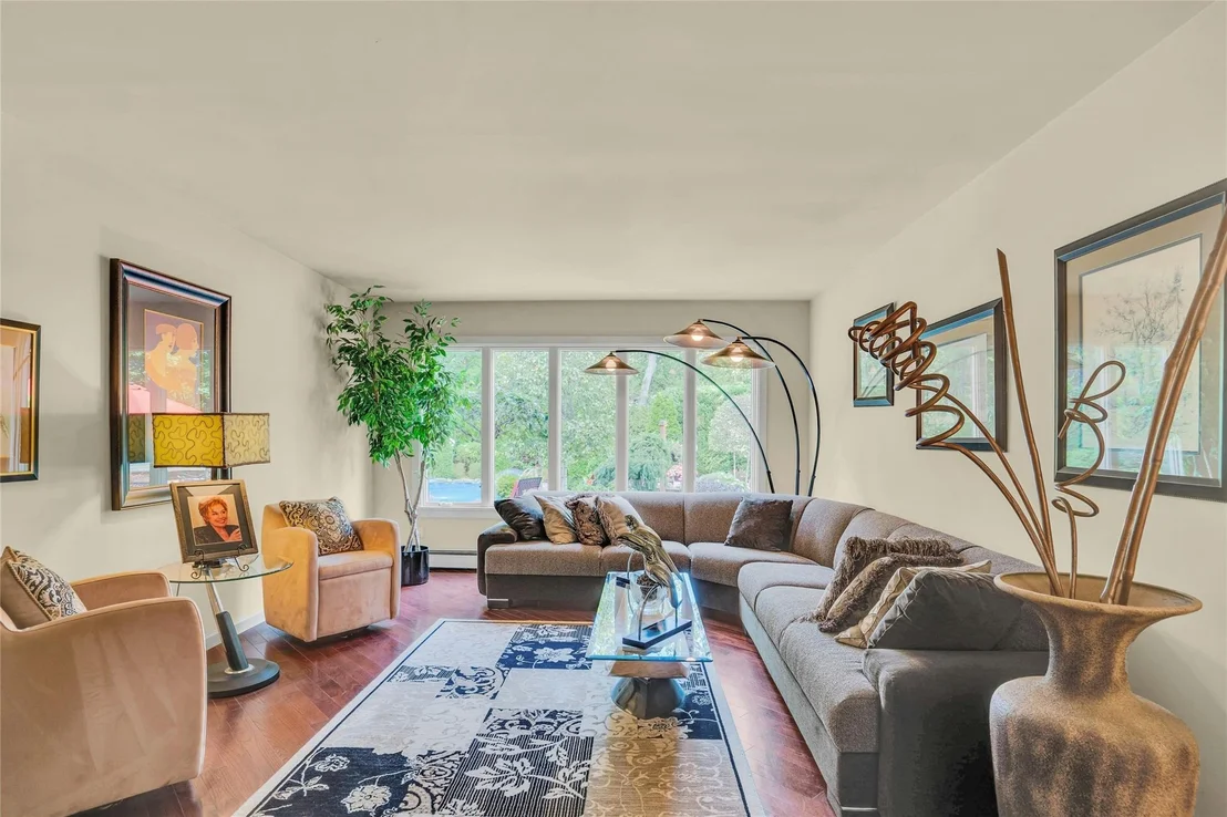 Photo of 62 Laurel Drive