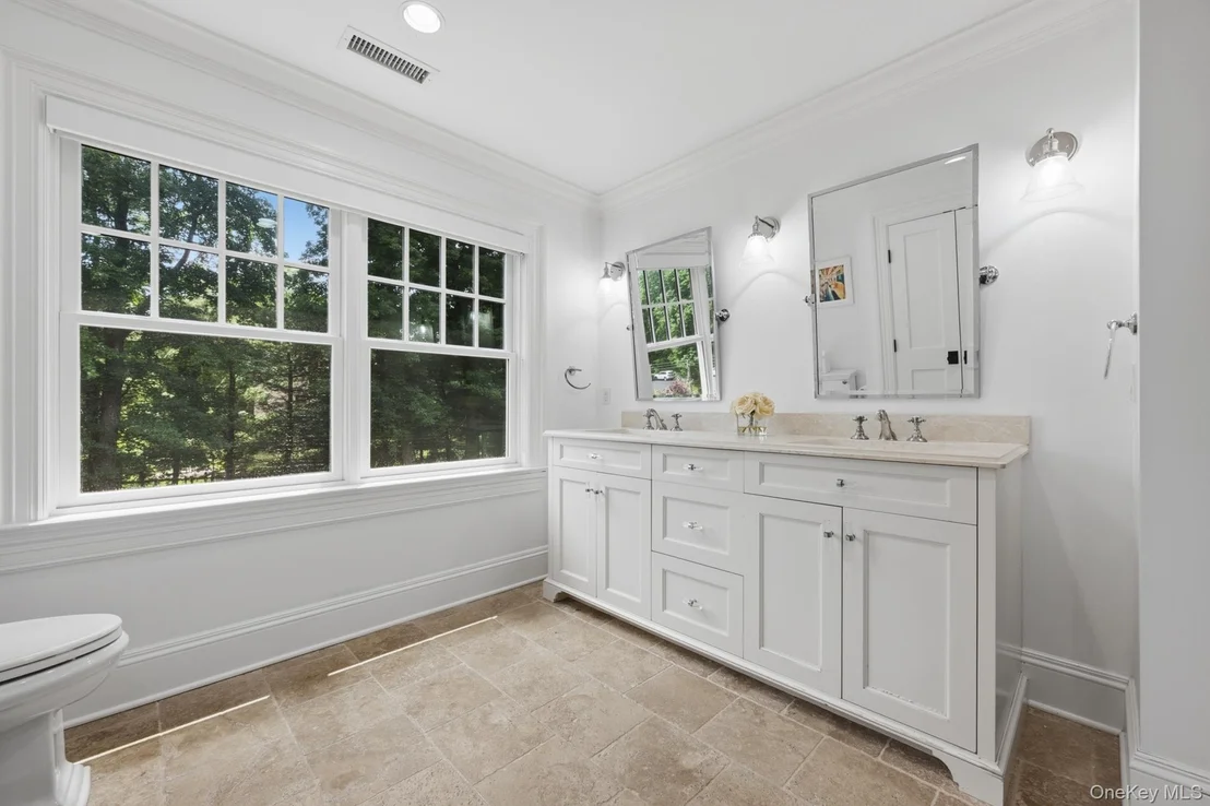 Photo of 11 Long Pond Road