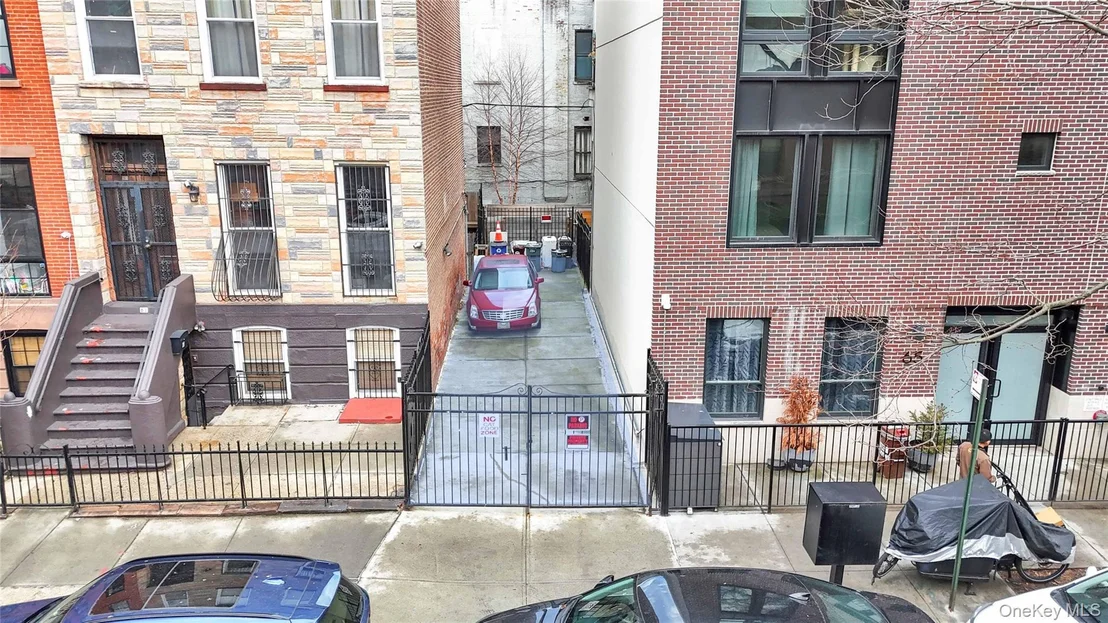 Photo of 63 Irving Place