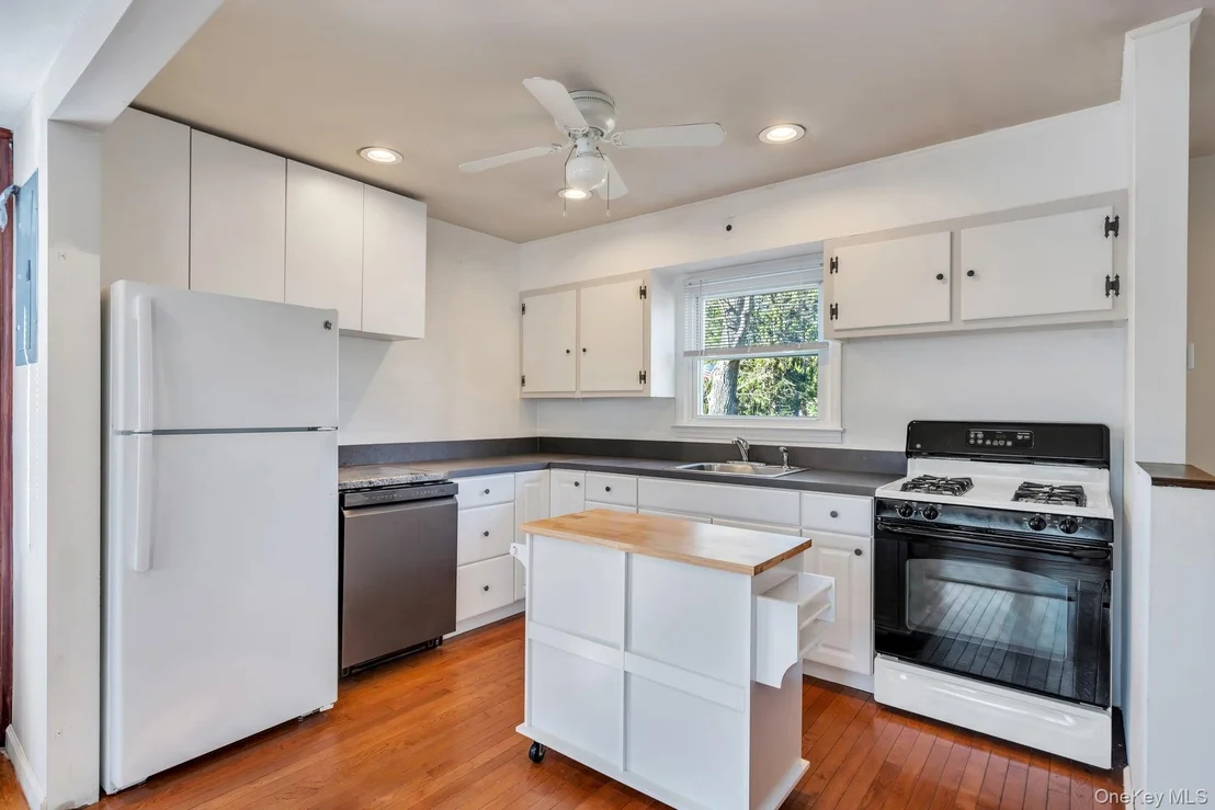 Photo of 20 Willyn Road