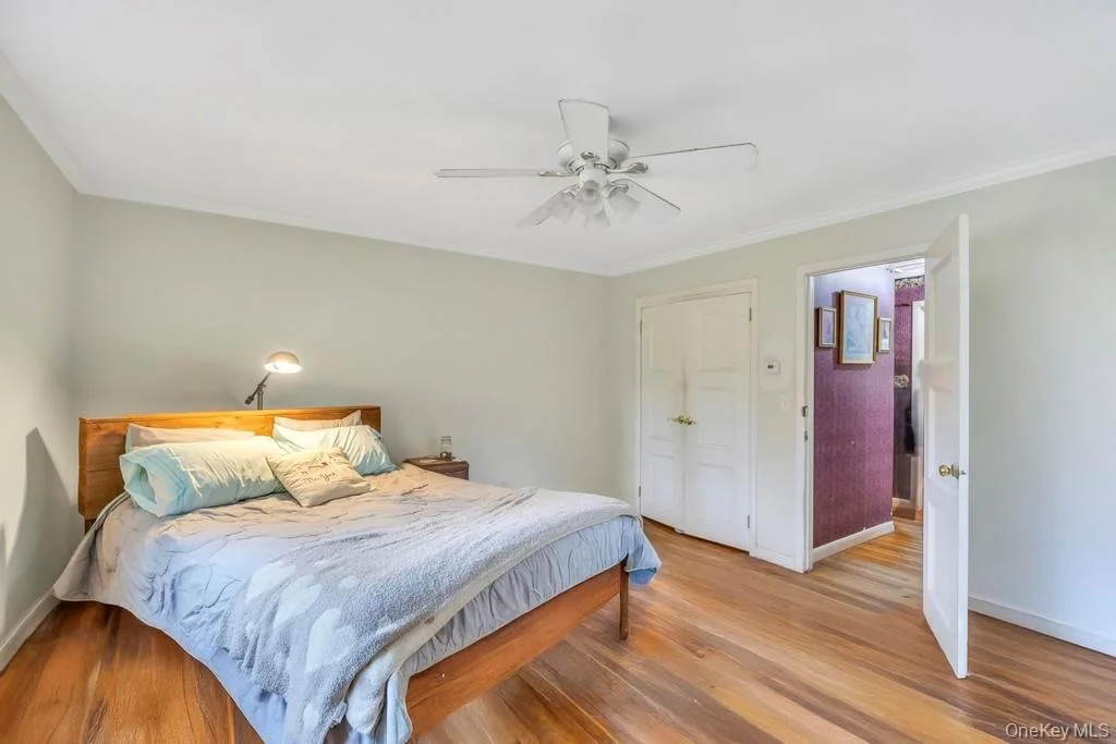 Photo of 89 Van Brunt Manor Road