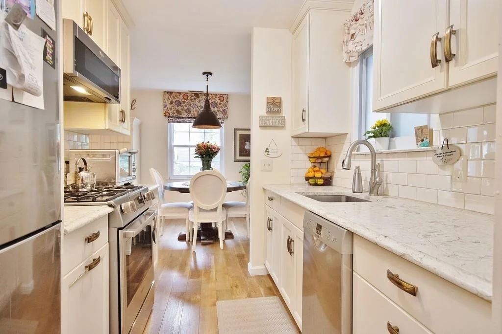 Photo of Unit B at 800 Commons Way
