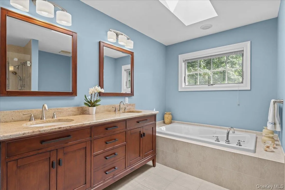 Photo of 18 Brookview Drive