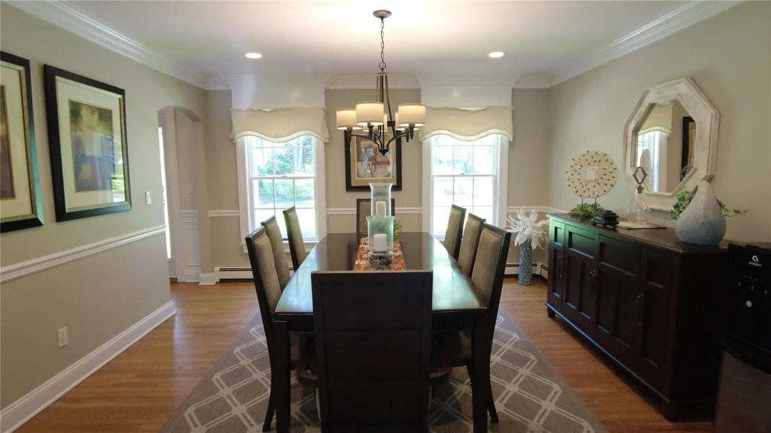 Photo of 9 Deerfield Drive