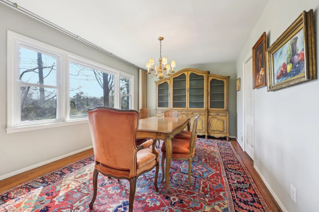 Photo of 37 Mohegan Lane