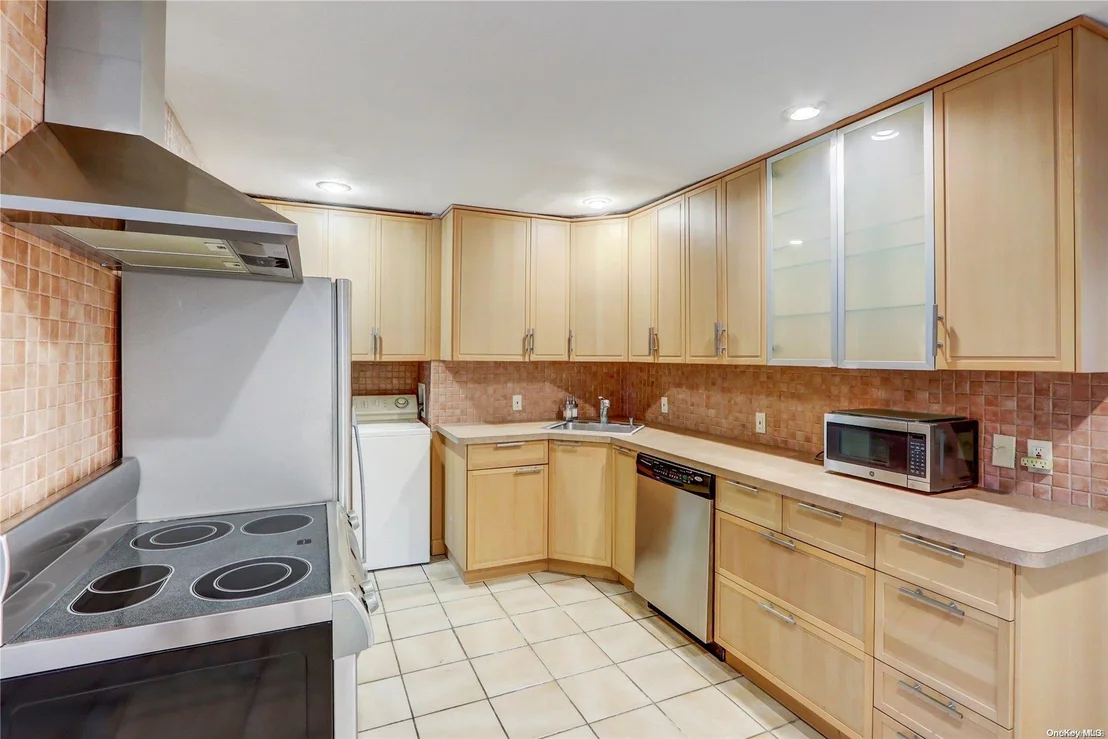 Photo of 295 Herbert Place