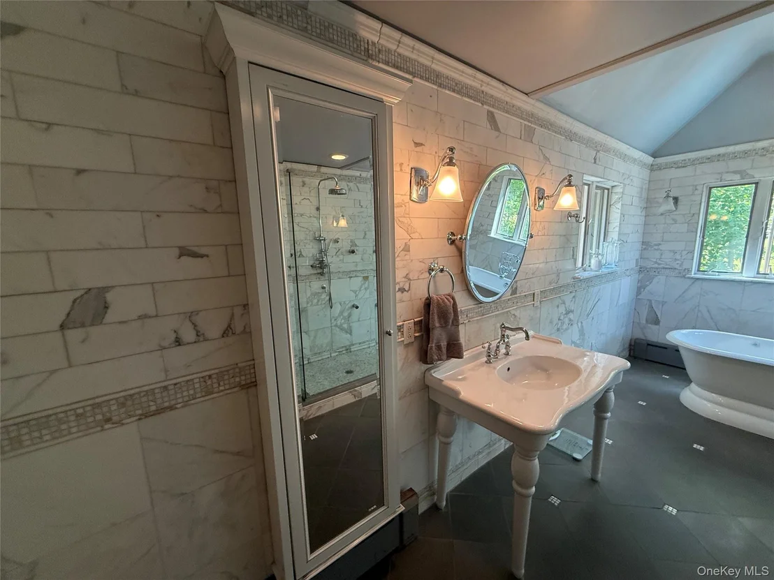 Photo of 205 High Street
