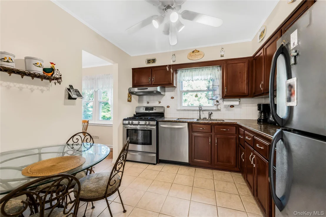 Photo of 33 Dexter Road