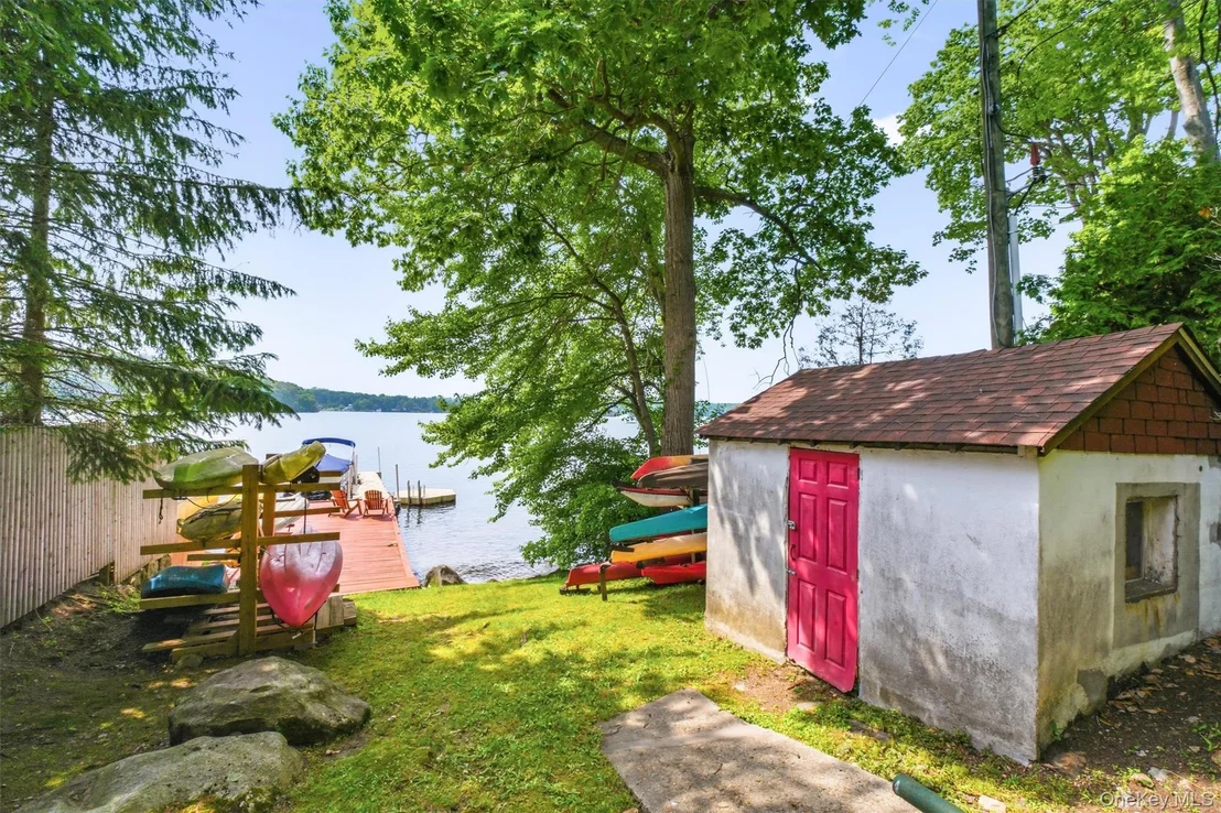 Photo of 24 Tamarack Road
