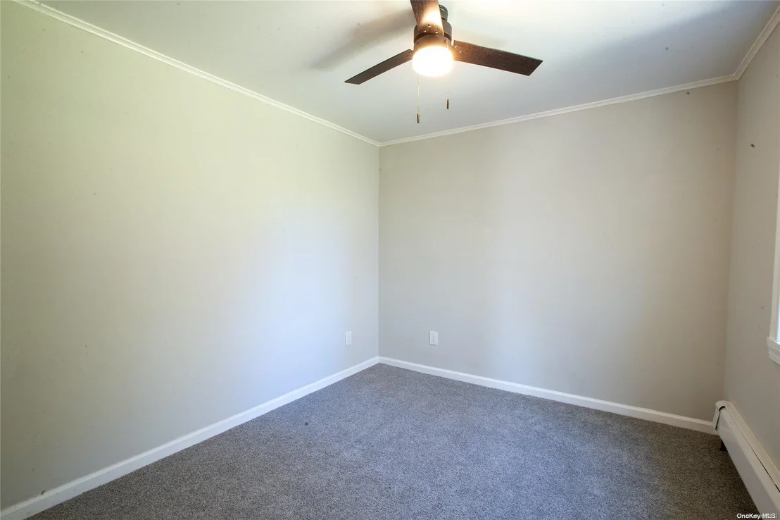 Photo of 434 Middle Road