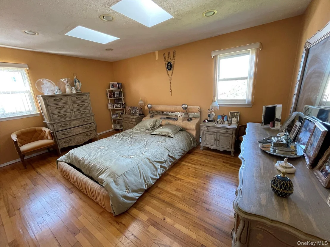 Photo of 84 Surf Road