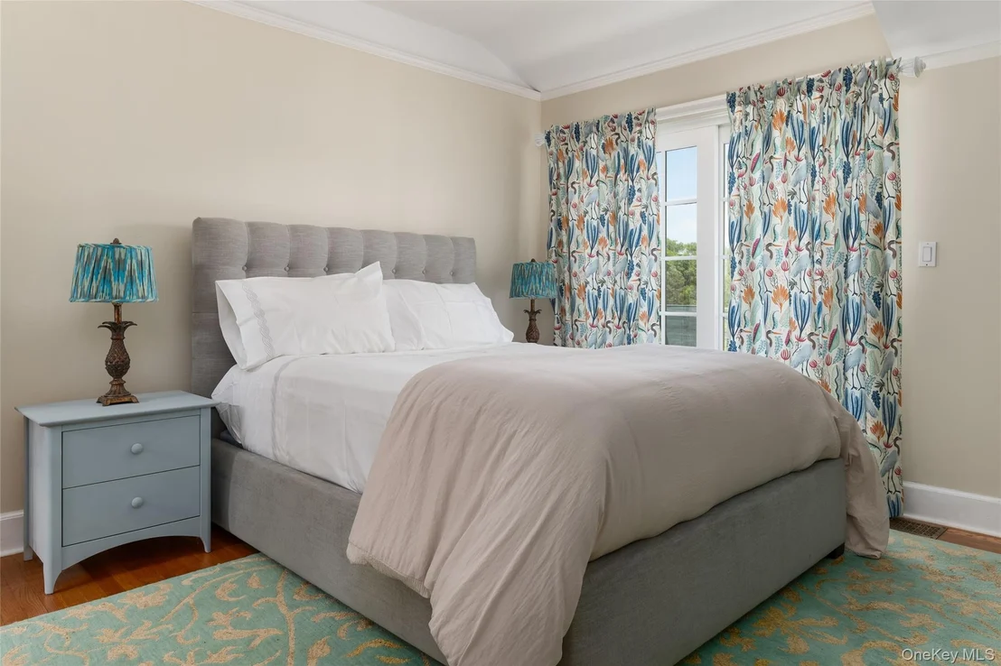 Photo of 87 Hix Avenue