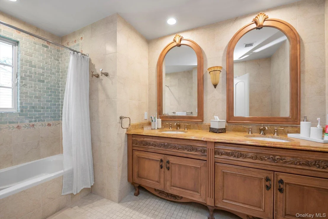 Photo of 760 Hillcrest Place