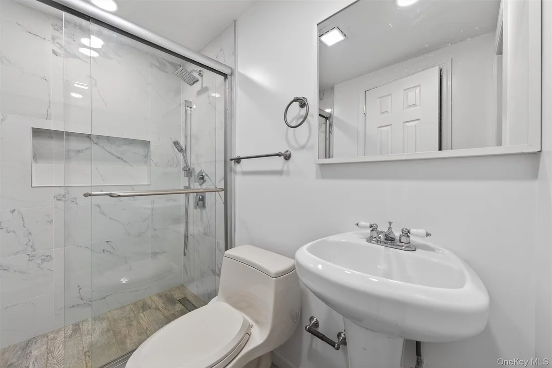 Photo of 86 Beaver Brook Road