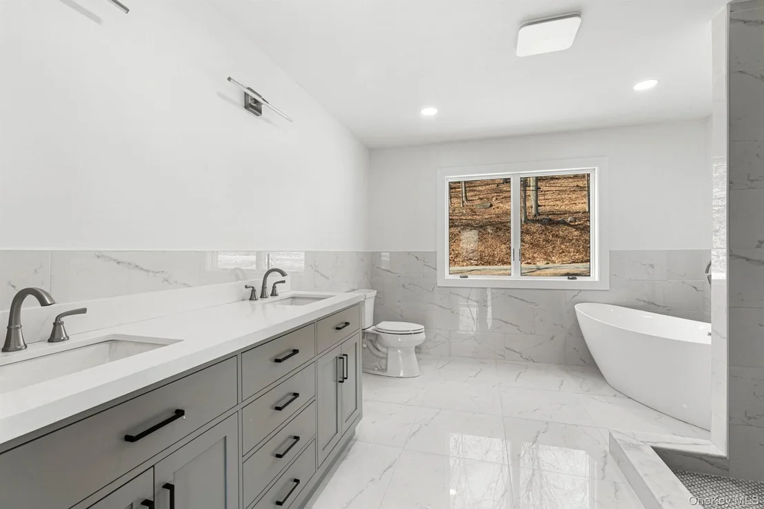 Photo of 199 Tweed Boulevard