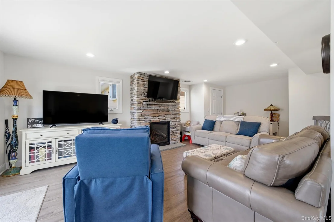 Photo of 184 Inlet Drive