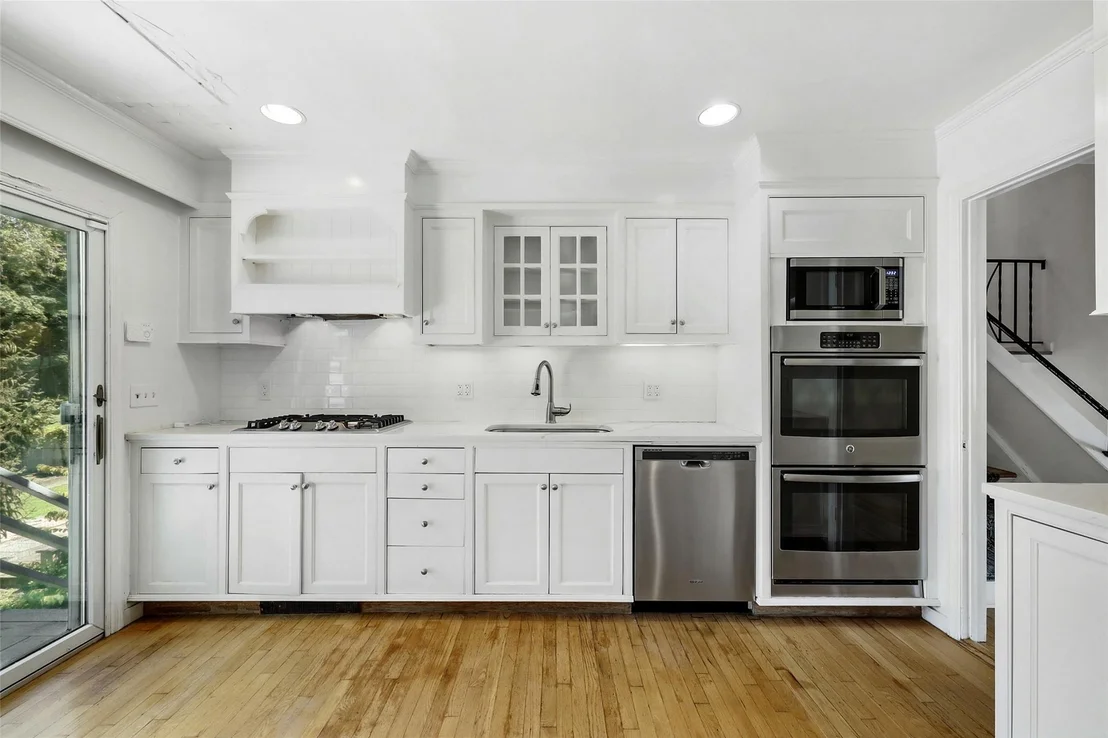 Photo of 71 Apawamis Avenue