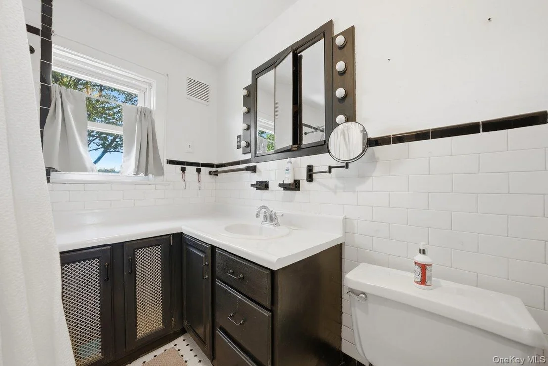 Photo of 7 Byron Avenue