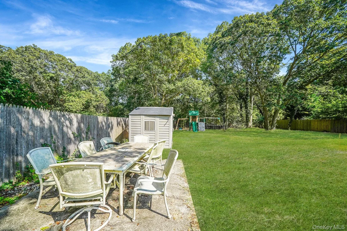 Photo of 35 Maple Avenue