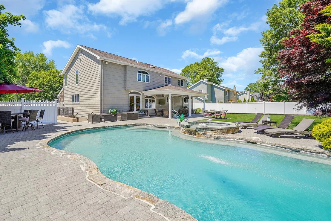 Photo of 12 Barbera Road