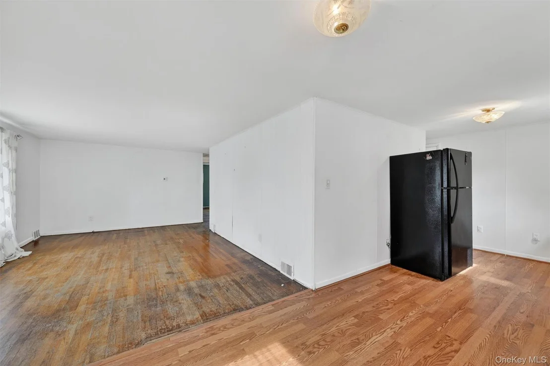 Photo of 11 Bradley Lane
