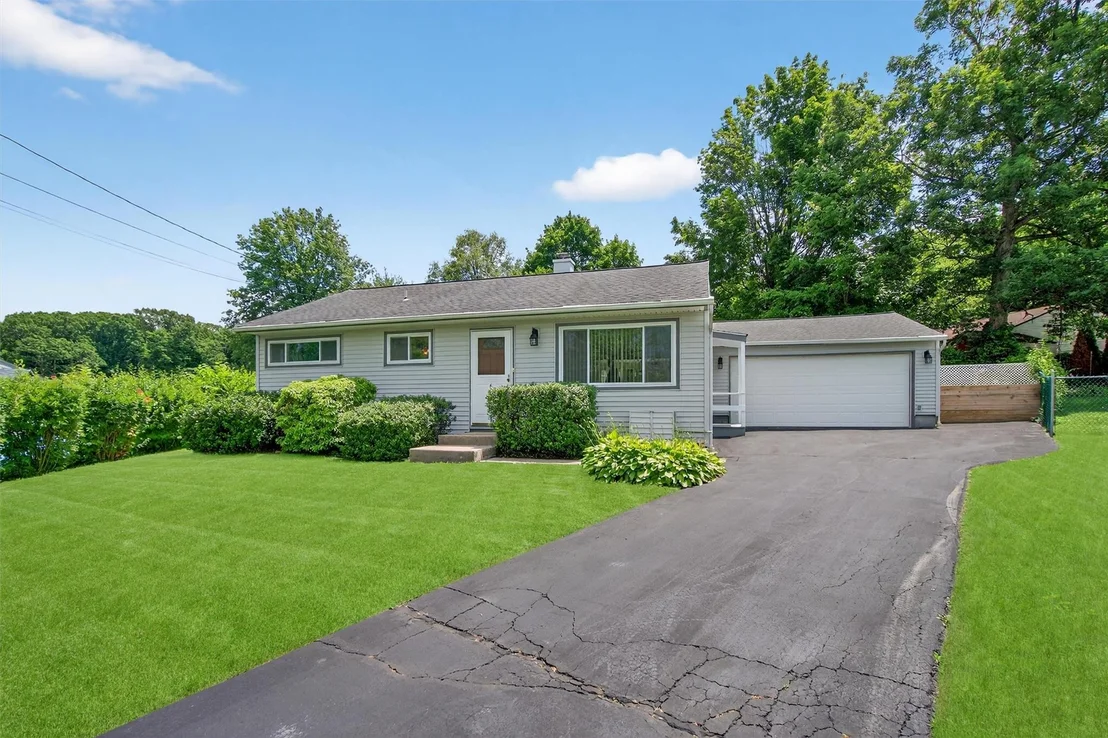 Photo of 6 Peter Scott Drive