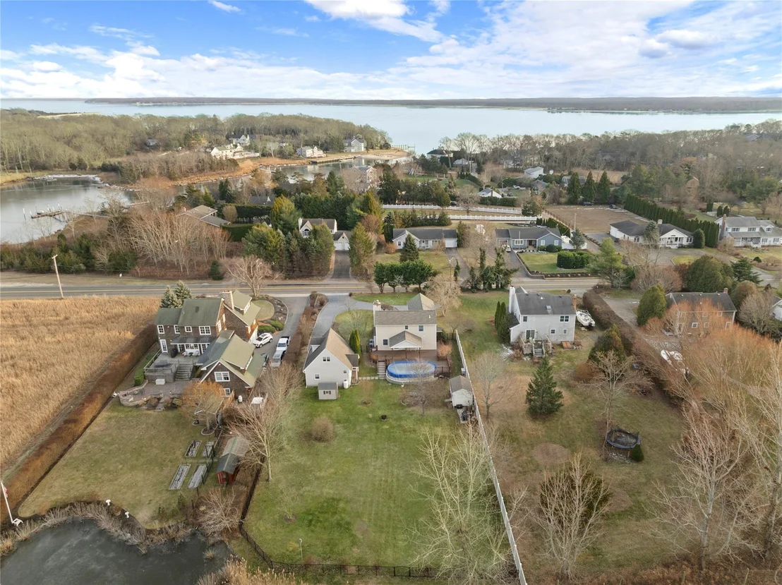 Photo of 110 Peconic Bay Boulevard