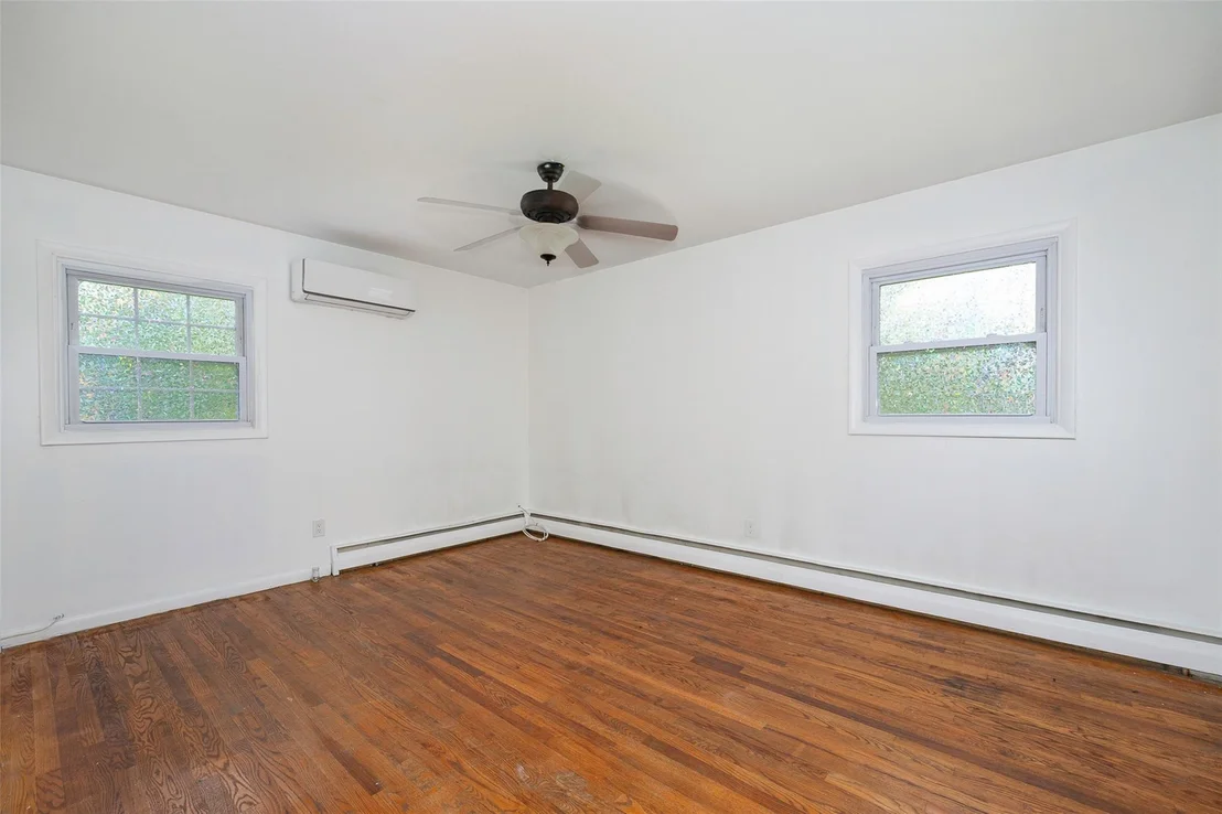 Photo of 16 Bushwick Road