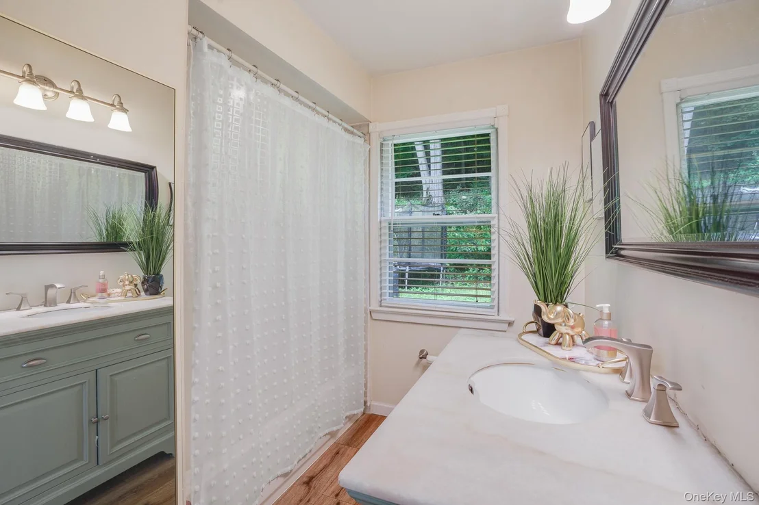 Photo of 388 Cedar Hill Road