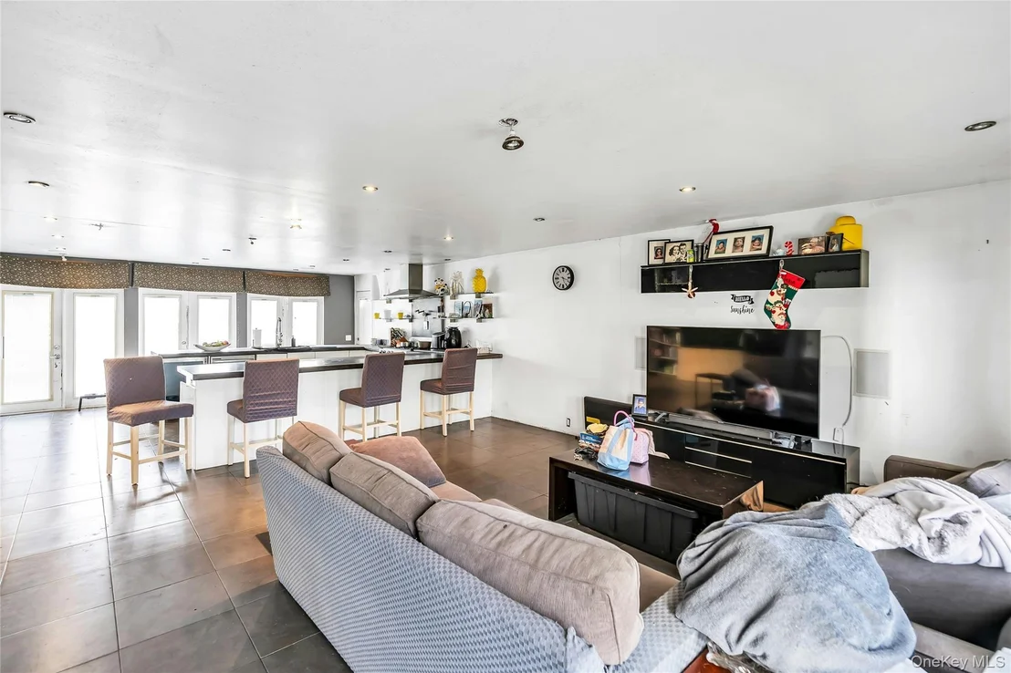 Photo of 4 Clearbrook Drive