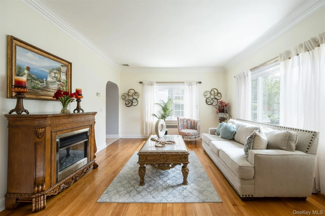 Photo of 982 Split  Rock Road
