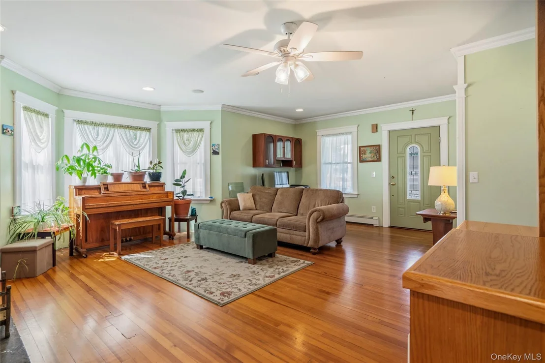 Photo of 115 Cedar Avenue
