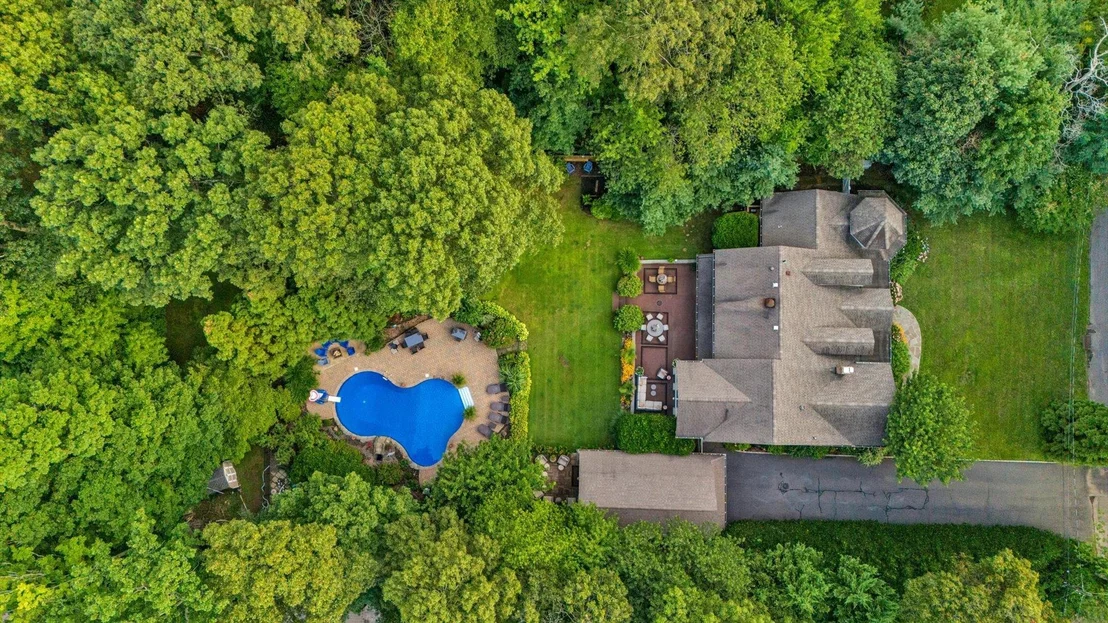 Photo of 76 Timberpoint Drive