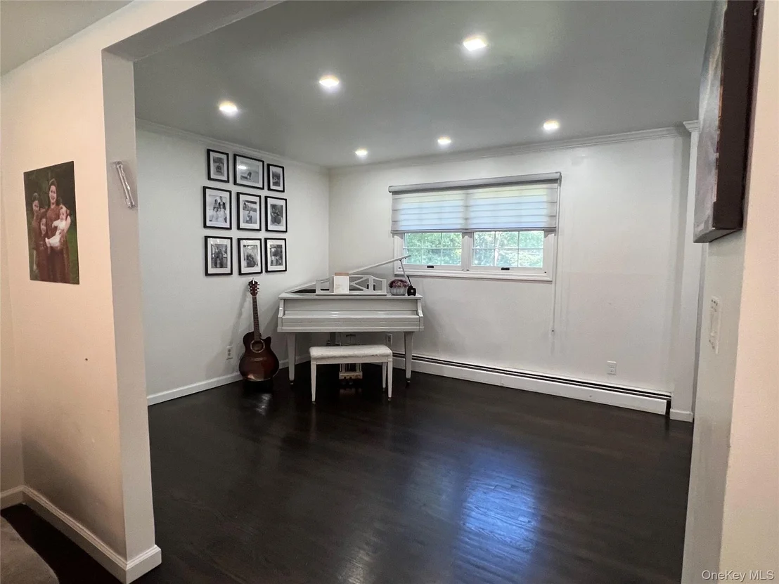 Photo of 7 Ormian Drive