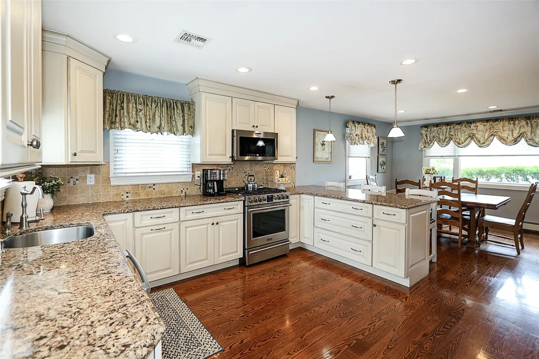 Photo of 175 Division Avenue