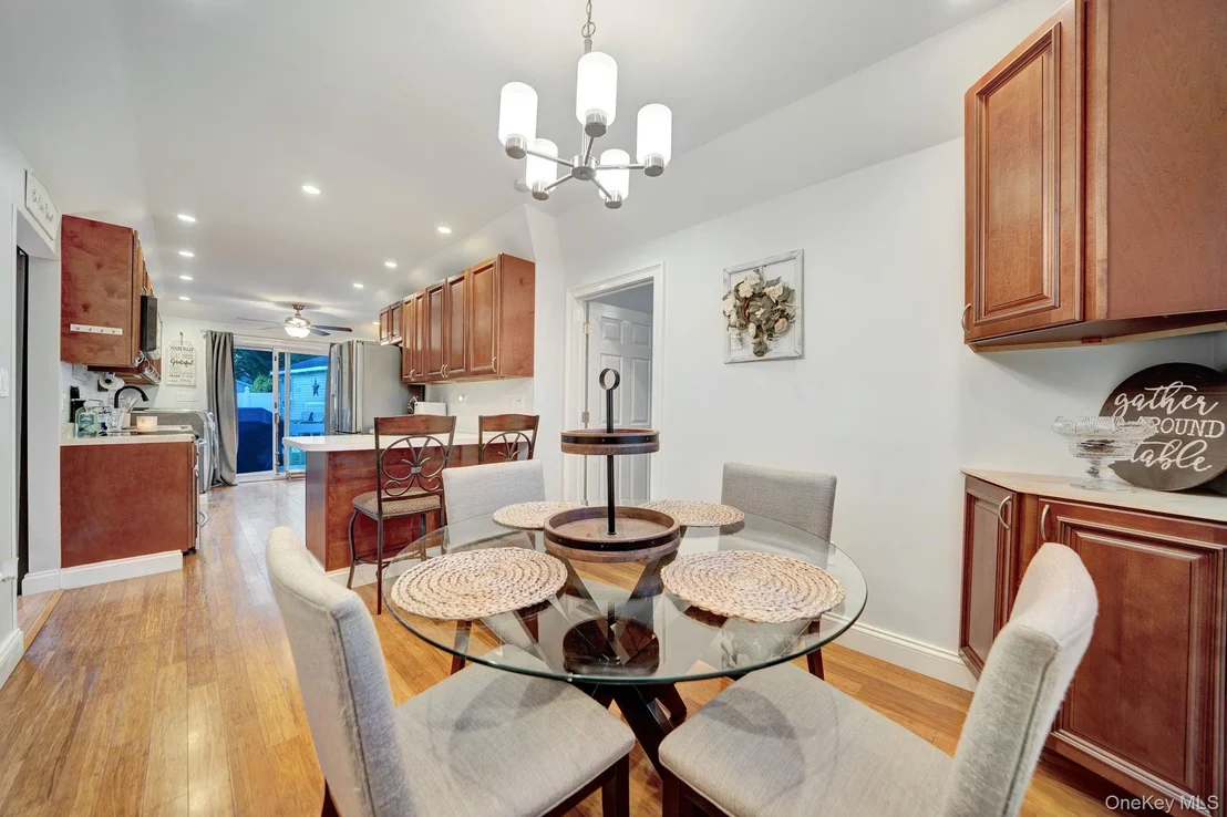 Photo of 629 East Drive