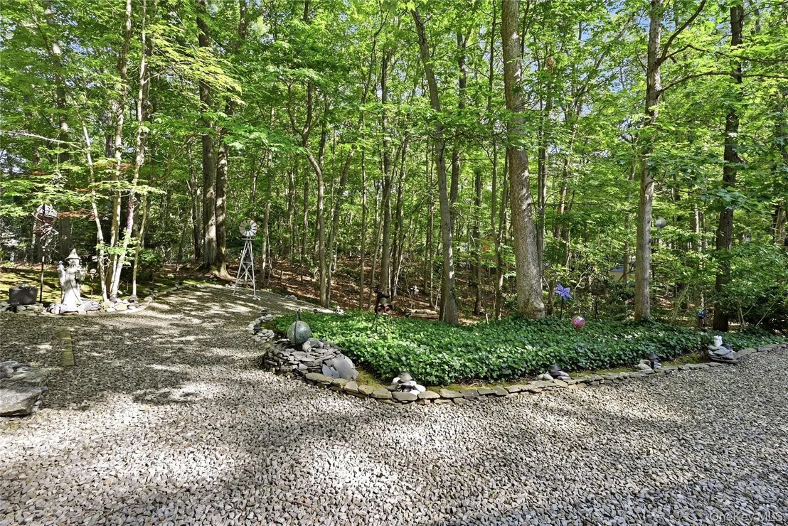 Photo of 25 Valley Circle