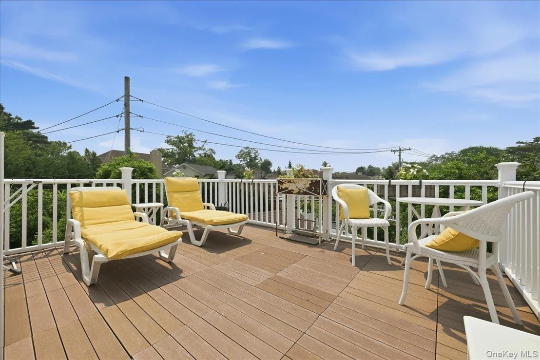 Photo of 844 Park Lane